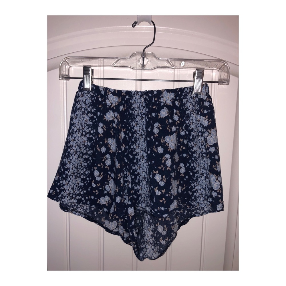 Soft floral shorts